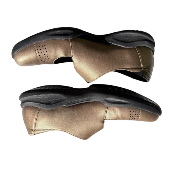 Clarks Women’s 7.5 Wave Walk Mary Jane Gold Metallic Leather Comfort Loafers - Picture 7 of 8